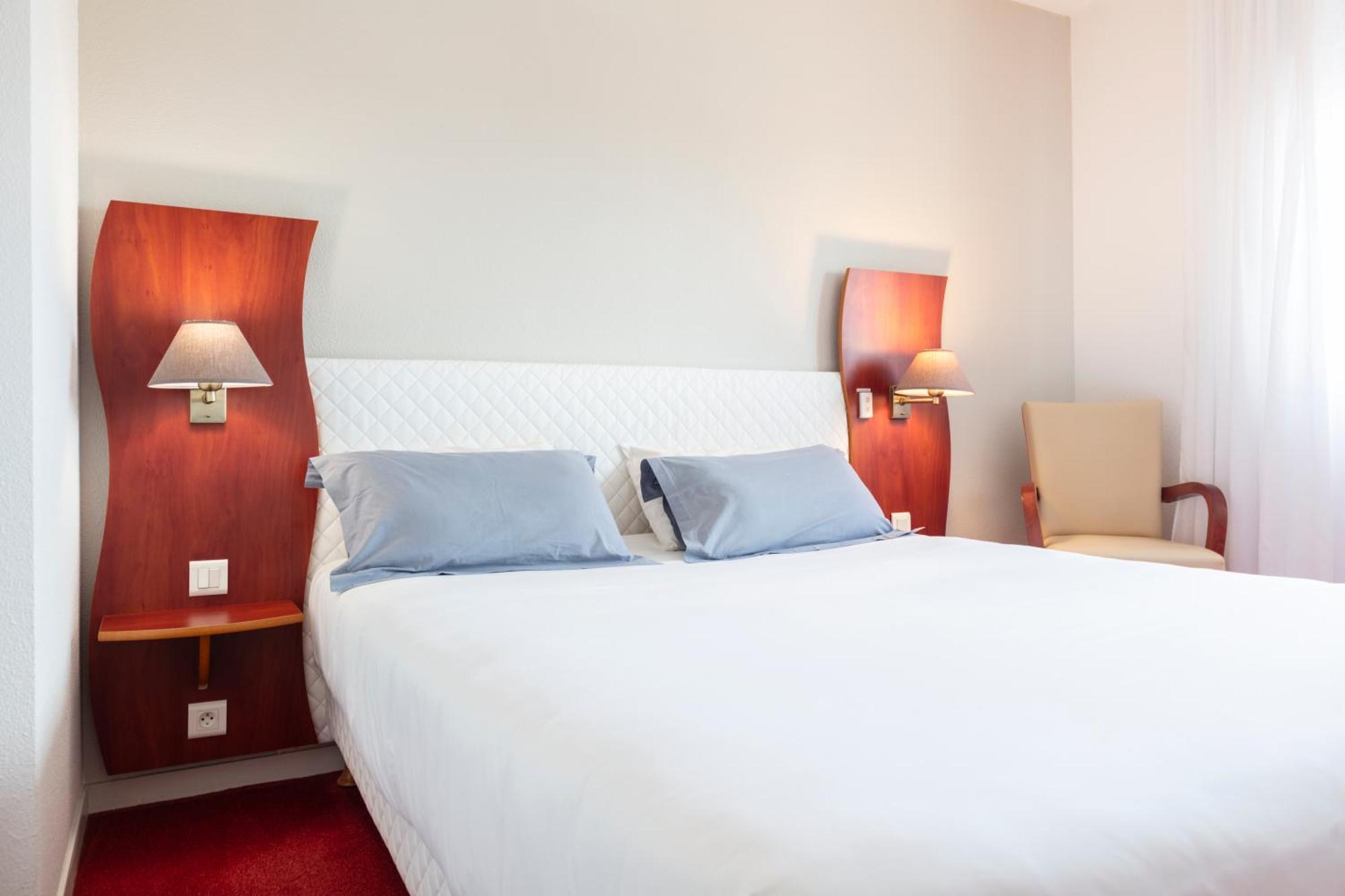 Artemis Hotel & Spa Bistro Coquet Бриуд Номер фото